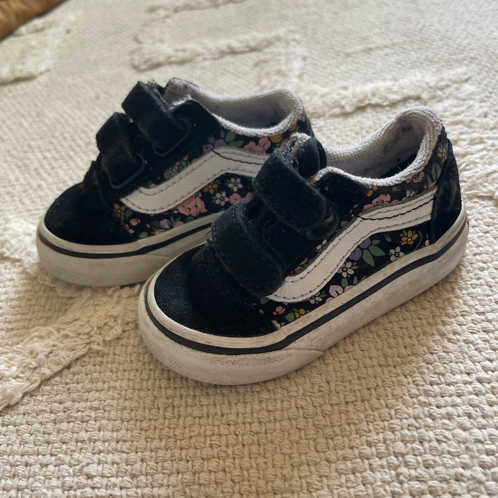 Infant girls vans